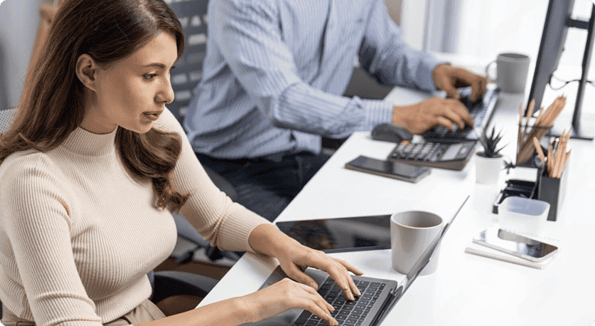 Augmented and virtual reality solutions with interactive 3D environments